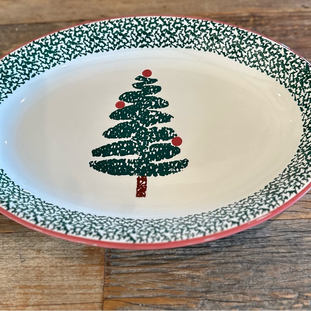 Furio Home Christmas Tree SERVING TRAY Made Italy Holiday Green Sponge Rim 16"